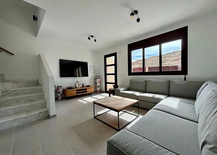 Chalet Adosado El Medano